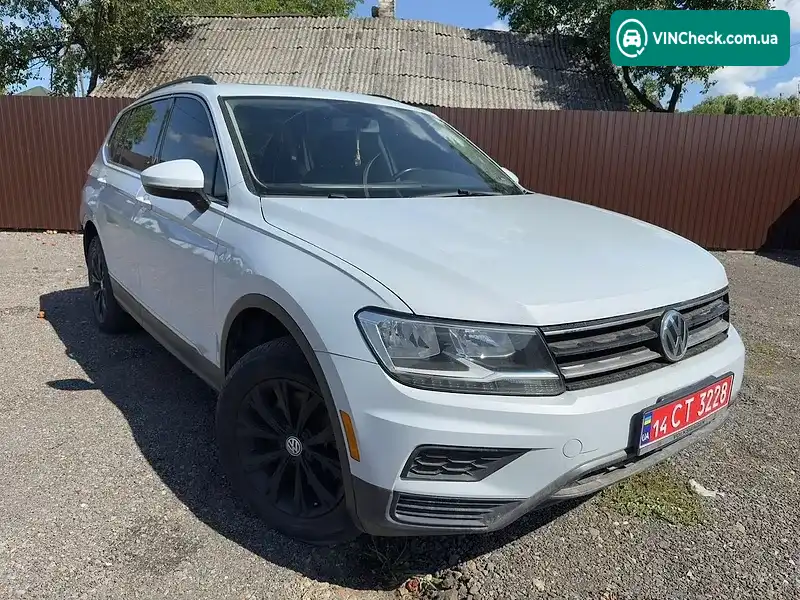 Volkswagen Tiguan 2018, фото з оголошення 1 з 14, VIN 3VV2B7AX7JM149240