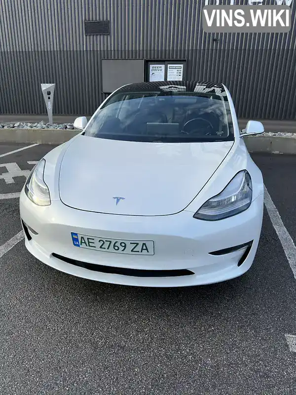 Tesla Model 3 2018, фото з оголошення 1 з 13, VIN 5YJ3E1EA2JF062024