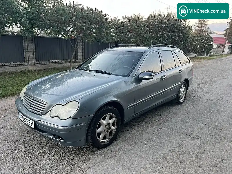 Mercedes-Benz C-Class 2004, фото з оголошення 1 з 10, VIN WDB2032081F549394