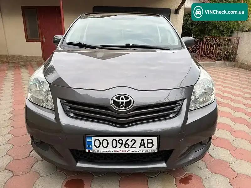 Toyota Verso 2012, фото з оголошення 2 з 20, VIN NMTDB26R90R007876