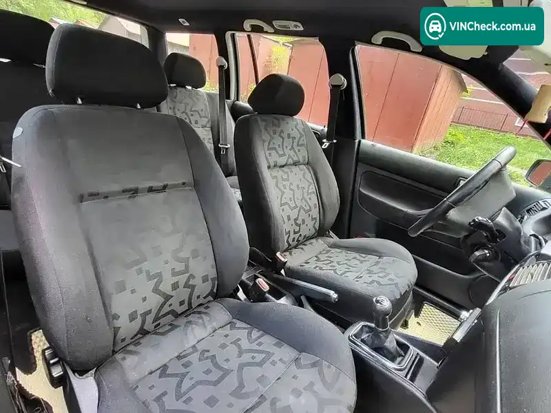 Volkswagen Golf 1999, фото з оголошення 1 з 9, VIN WVWZZZ1JZYW286609