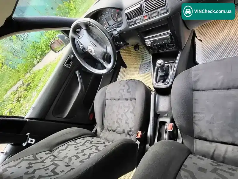 Volkswagen Golf 1999, фото з оголошення 2 з 9, VIN WVWZZZ1JZYW286609
