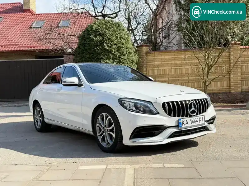 Mercedes-Benz C-Class 2017, фото з оголошення 2 з 15, VIN 55SWF4KB2HU227152
