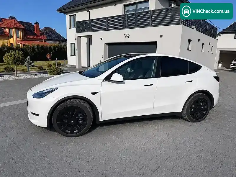 Tesla Model Y 2021, фото з оголошення 1 з 10, VIN 7SAYGDEE6NF321174