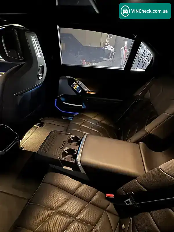 BMW i7 2022, фото з оголошення 2 з 21, VIN WBY51EJ030CK93369