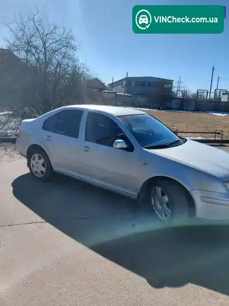 Volkswagen Bora 2000, фото з оголошення 2 з 7, VIN WVWZZZ1JZYW602682