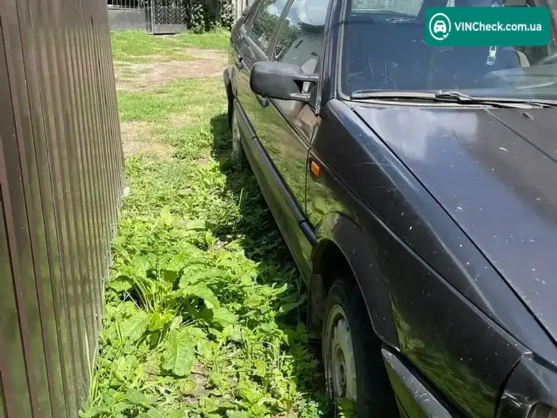 Volkswagen Passat 1990, фото з оголошення 2 з 18, VIN WVWZZZ31ZLB002464