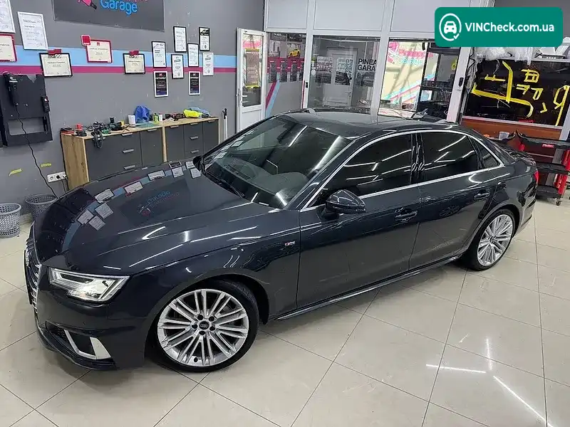 Audi A4 2019, фото з оголошення 1 з 15, VIN WAUENAF43KA069461
