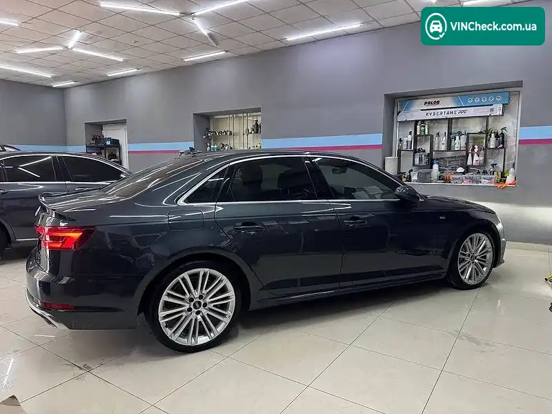 Audi A4 2019, фото з оголошення 2 з 15, VIN WAUENAF43KA069461