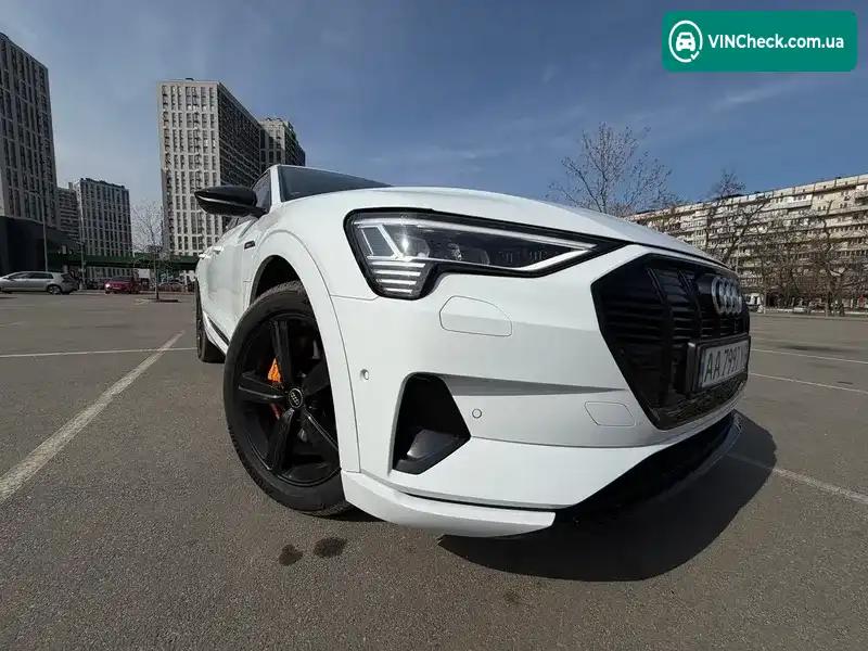 Audi e-tron 2022, фото з оголошення 1 з 20, VIN WAUZZZGE0NB035505