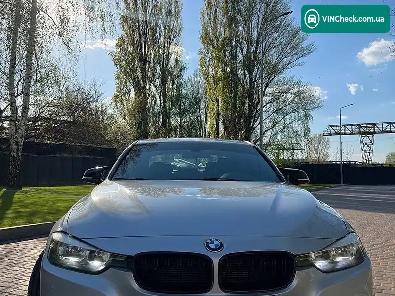 BMW 3 Series 2015, фото з оголошення 1 з 17, VIN WBA8E9C54GK644550