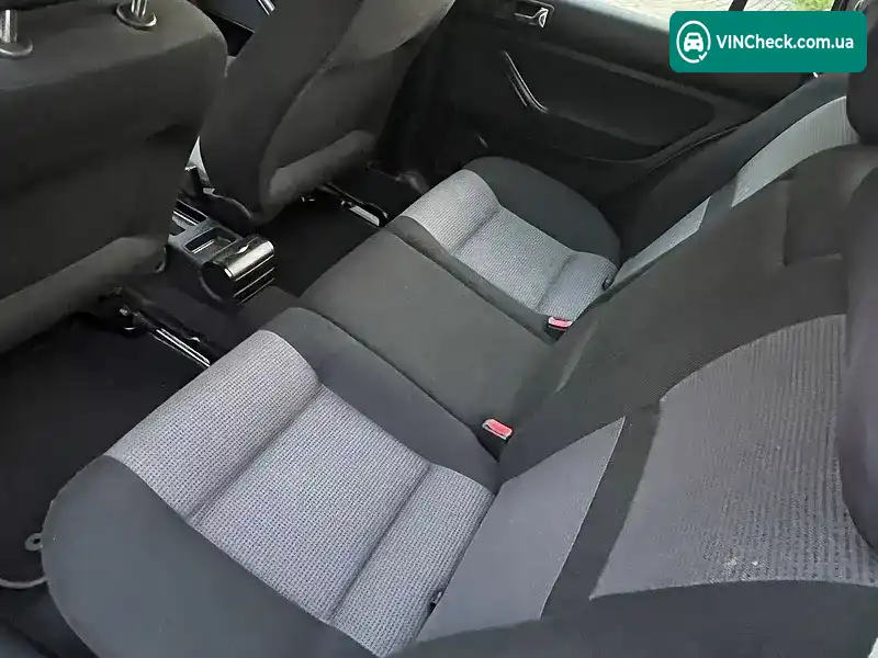 Volkswagen Golf 2001, фото з оголошення 1 з 20, VIN WVWZZZ1JZ1W081757