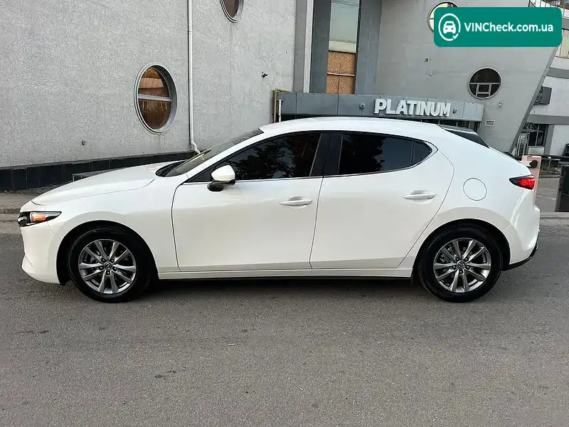 Mazda 3 2019, фото з оголошення 2 з 20, VIN JM1BPALM5K1142804