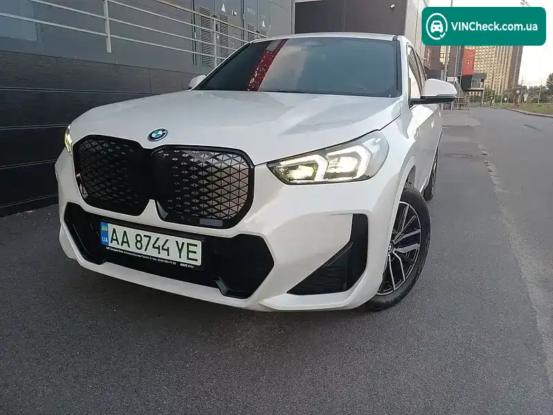 BMW iX1 2024, фото з оголошення 1 з 20, VIN WBY71EG0705Z54504
