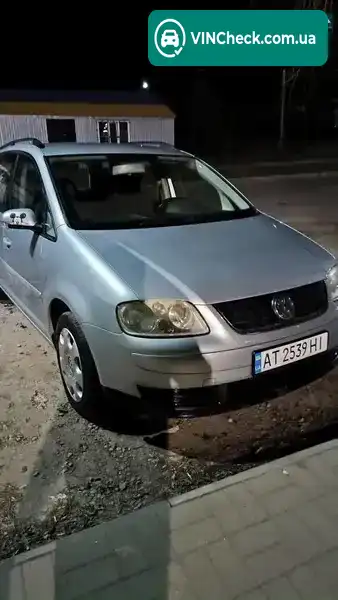 Volkswagen Touran 2003, фото з оголошення 1 з 21, VIN WVGZZZ1TZ4W005793
