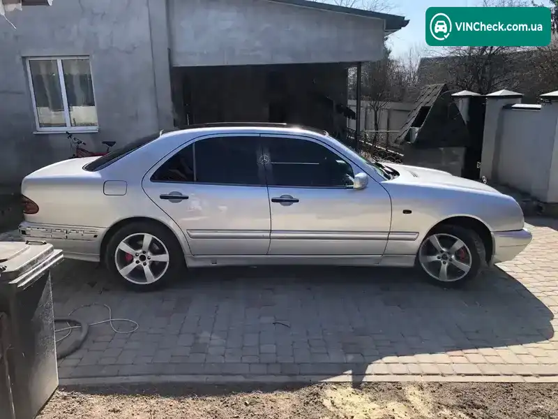 Mercedes-Benz E-Class 1997, фото з оголошення 2 з 13, VIN WDB2100811X001300