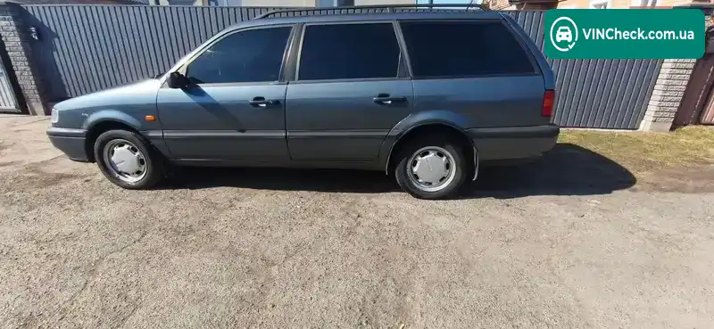 Volkswagen Passat 1995, фото з оголошення 1 з 19, VIN WVWZZZ3AZSE227704