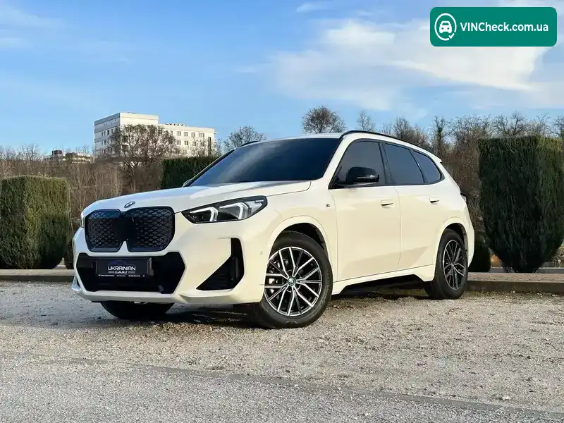 BMW iX1 2024, фото з оголошення 2 з 21, VIN WBY71EG0305Y81695