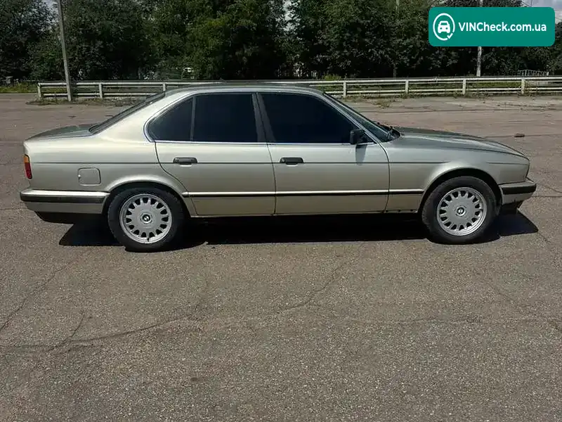 BMW 5 Series 1988, фото з оголошення 2 з 20, VIN WBAHC110103562581