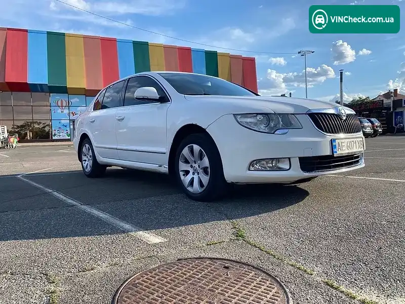 Skoda Superb 2012, фото з оголошення 2 з 12, VIN TMBAB43T9CB300723