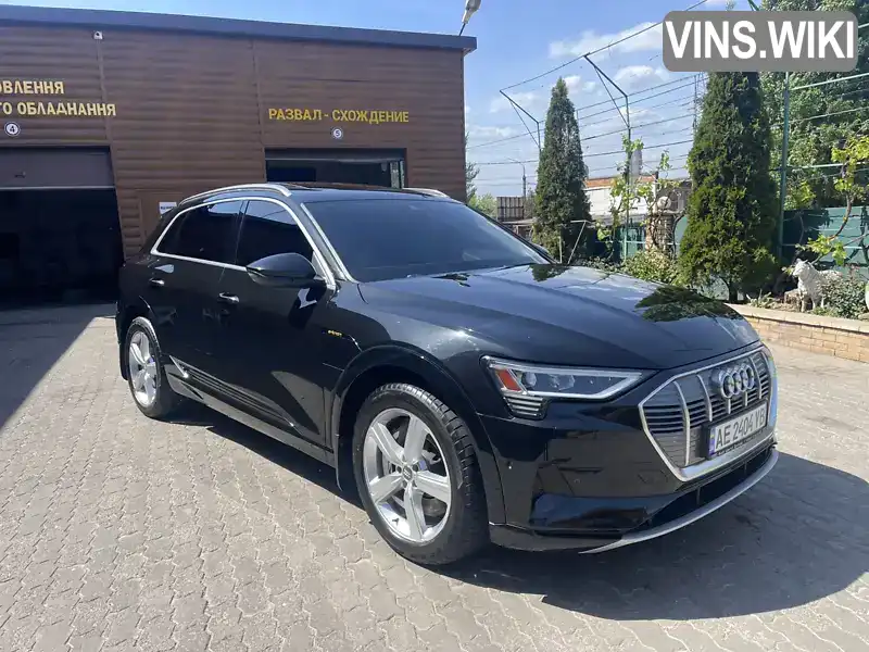 Audi e-tron 2019, фото з оголошення 2 з 21, VIN WA1LABGE3KB013771