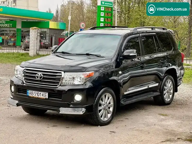Toyota Land Cruiser 2011, фото з оголошення 1 з 21, VIN JTMCV05J405026331