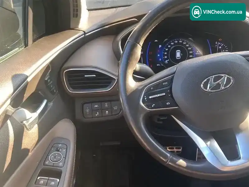 Hyundai Santa FE 2018, фото з оголошення 2 з 17, VIN KMHS381CDKU025434