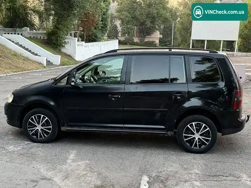 Volkswagen Touran 2004, фото з оголошення 2 з 20, VIN WVGZZZ1TZ4W171770
