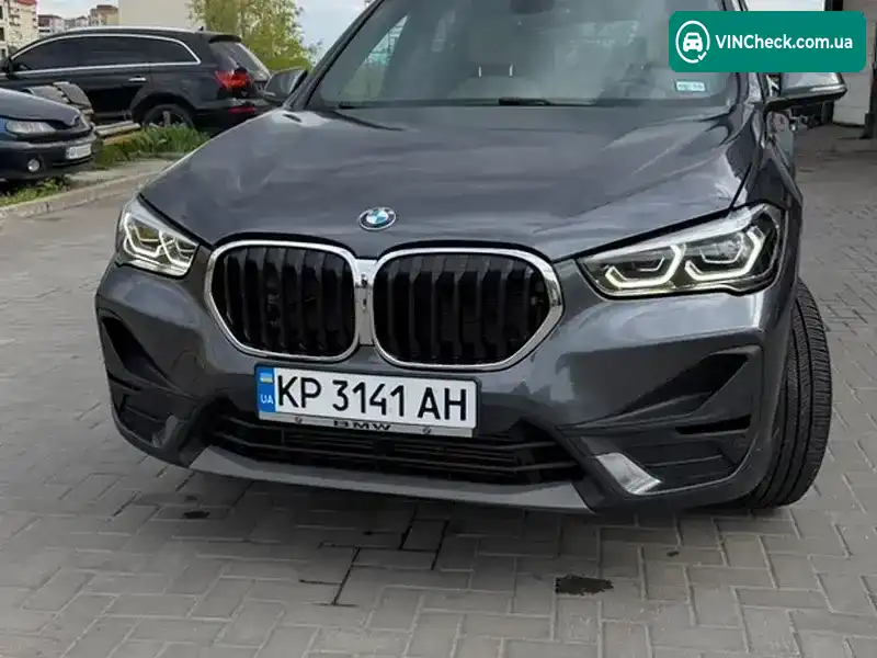 BMW X1 2018, фото з оголошення 1 з 8, VIN WBXHU7C38J3H44151