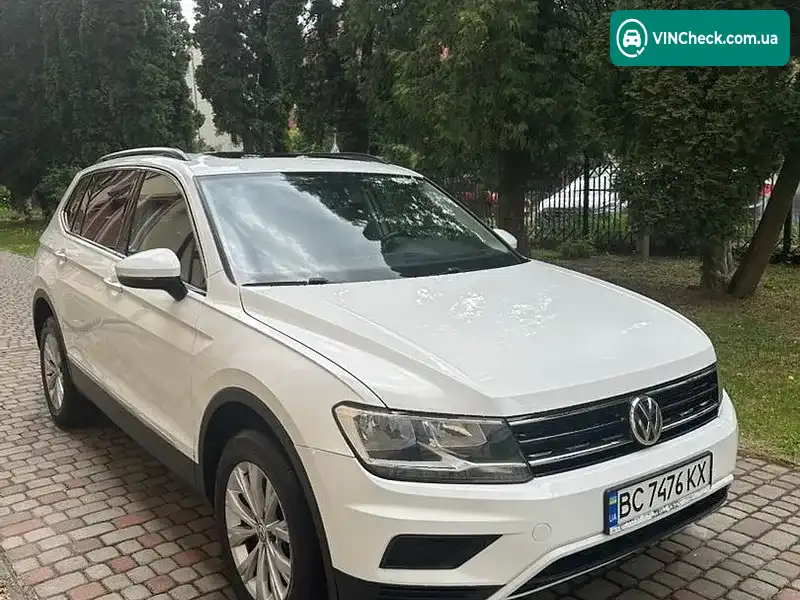 Volkswagen Tiguan 2018, фото з оголошення 1 з 20, VIN 3VV2B7AX1JM048890