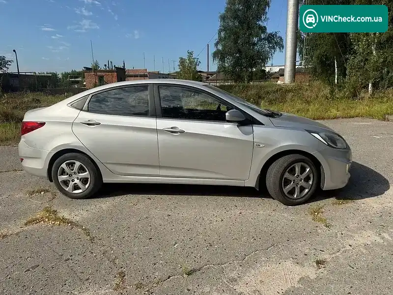 Hyundai Accent 2012, фото з оголошення 2 з 7, VIN Z94CU41CBCR101153