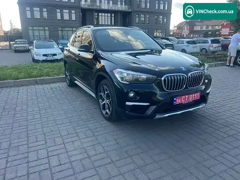 BMW X1 2018, фото з оголошення 2 з 21, VIN WBXHU7C38J3H42450