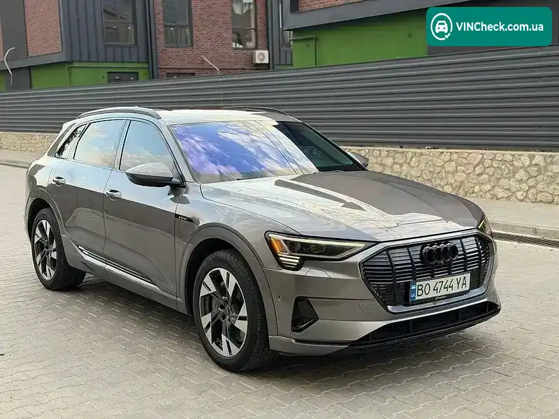 Audi e-tron 2020, фото з оголошення 2 з 20, VIN WA1AAAGE8MB010207
