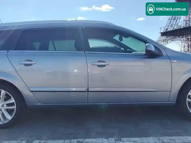 Opel Astra 2008, фото з оголошення 2 з 20, VIN W0L0AHL3582187857