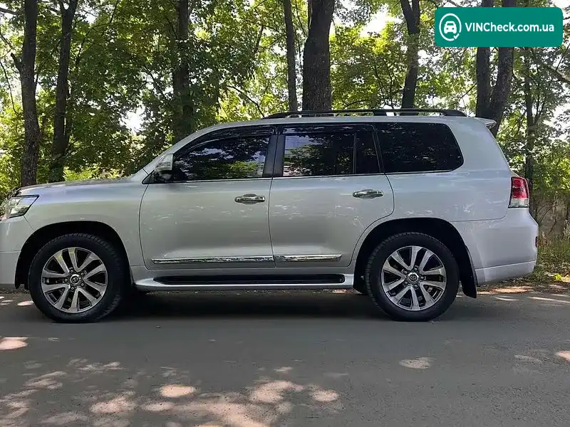 Toyota Land Cruiser 2016, фото з оголошення 2 з 10, VIN JTMCV02J304217278