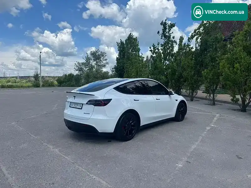 Tesla Model Y 2022, фото з оголошення 2 з 10, VIN 7SAYGDEF8NF389484