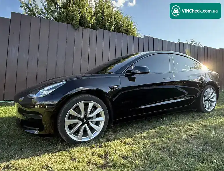 Tesla Model 3 2020, фото з оголошення 2 з 12, VIN 5YJ3E1EA5LF649434