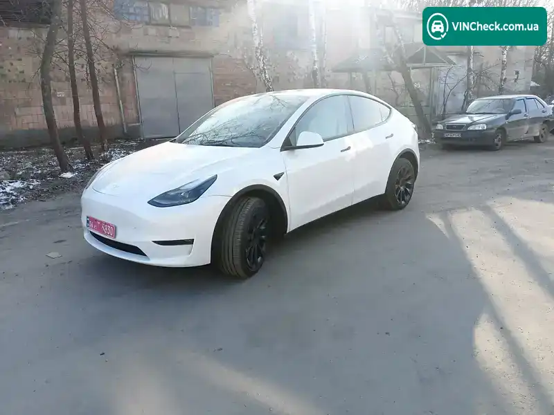 Tesla Model Y 2023, фото з оголошення 1 з 19, VIN 7SAYGDEE2PF757572