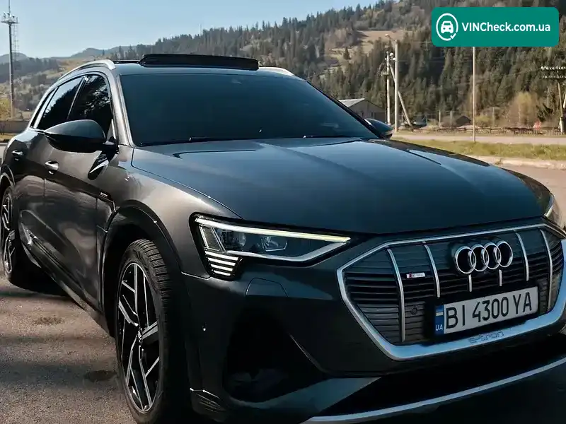 Audi e-tron 2020, фото з оголошення 2 з 20, VIN WAUZZZGE0MB006987