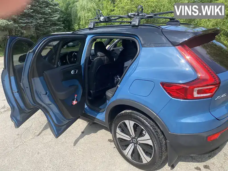 Volvo XC40 2022, фото з оголошення 1 з 21, VIN YV4ED3UL7P2029460