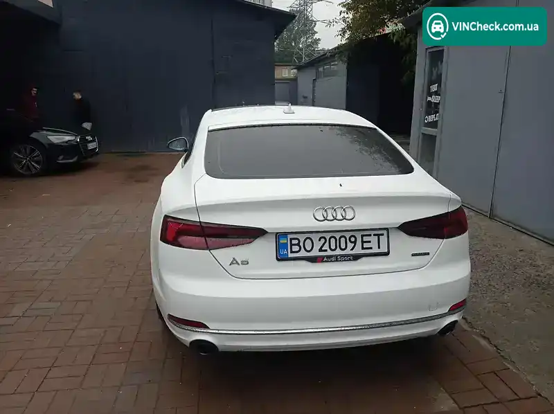 Audi A5 2019, фото з оголошення 2 з 10, VIN WAUANCF57KA064041