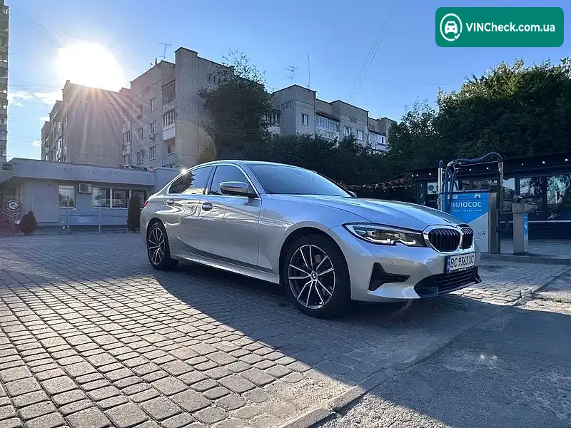 BMW 3 Series 2021, фото з оголошення 1 з 12, VIN WBA5R7C0XMFK91218