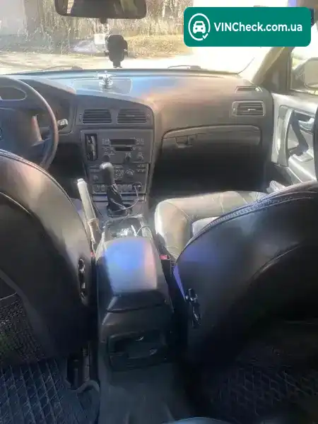 Volvo V70 2000, фото з оголошення 2 з 16, VIN YV1SW720211077874