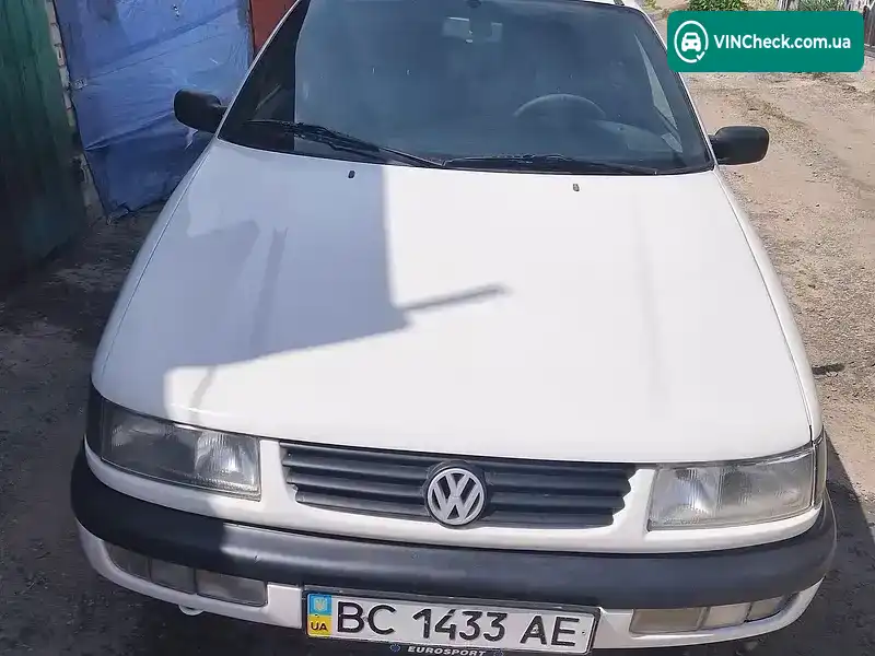 Volkswagen Passat 1994, фото з оголошення 1 з 20, VIN WVWZZZ3AZRE082827