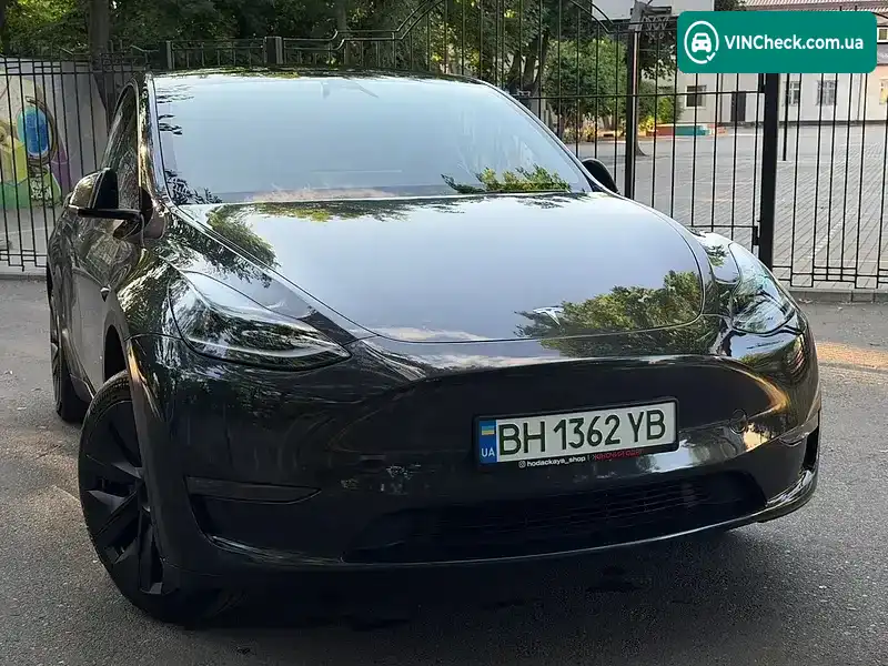Tesla Model Y 2024, фото з оголошення 2 з 20, VIN 7SAYGDED0RF204882