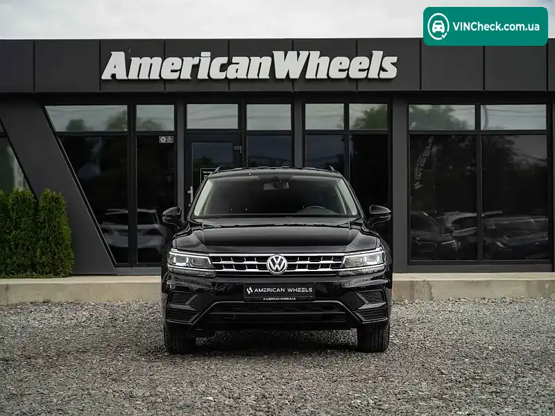 Volkswagen Tiguan 2019, фото з оголошення 2 з 20, VIN 3VV2B7AX4LM068117