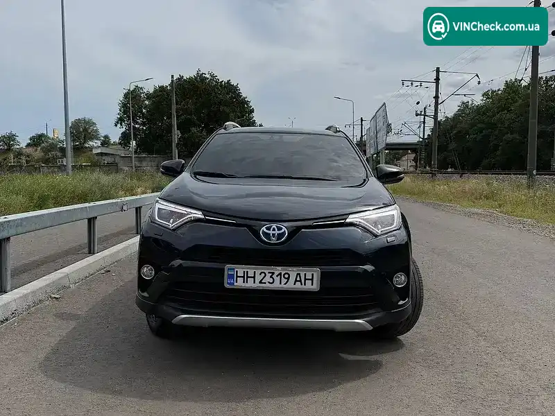 Toyota RAV4 2017, фото з оголошення 2 з 20, VIN JTMWRREV90D045228