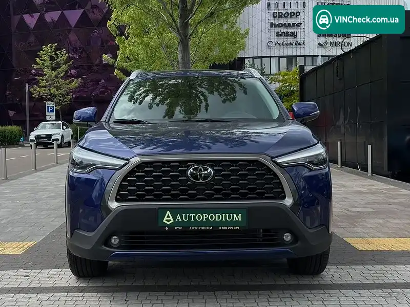 Toyota Corolla Cross 2022, фото з оголошення 2 з 20, VIN 7MUDAABG3NV039044