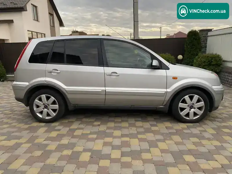 Ford Fusion 2006, фото з оголошення 2 з 20, VIN WF0UXXGAJU6P01544