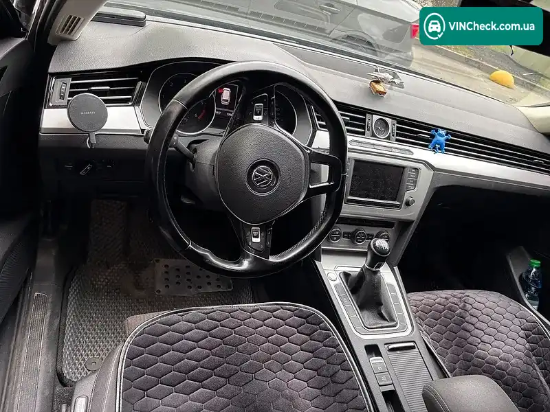 Volkswagen Passat 2016, фото з оголошення 1 з 6, VIN WVWZZZ3CZGE166424
